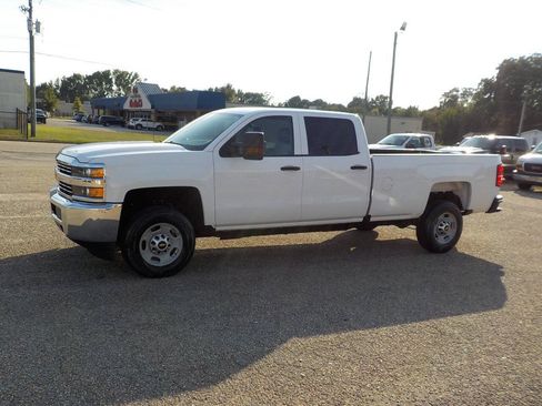 Used 2018 Chevrolet Silverado 2500 W/T w/ WT Convenience Package RWD image 1