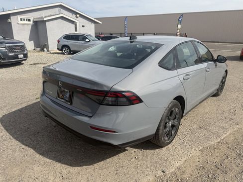 Used 2025 Honda Accord SE image 5