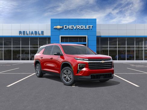 New 2026 Chevrolet Traverse LT image 1