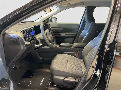 New 2026 Nissan Kicks SV w/ Cold Weather Package AWD/4WD image 9