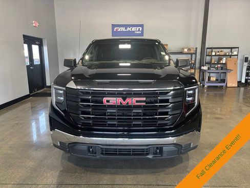 Used 2023 GMC Sierra 1500 Pro w/ Pro Value Package AWD/4WD image 3