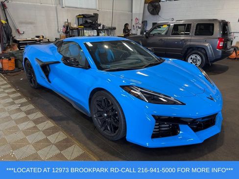 Used 2024 Chevrolet Corvette Z06 RWD image 2