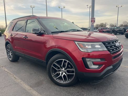 Used 2016 Ford Explorer Sport w/ Equipment Group 401A image 3
