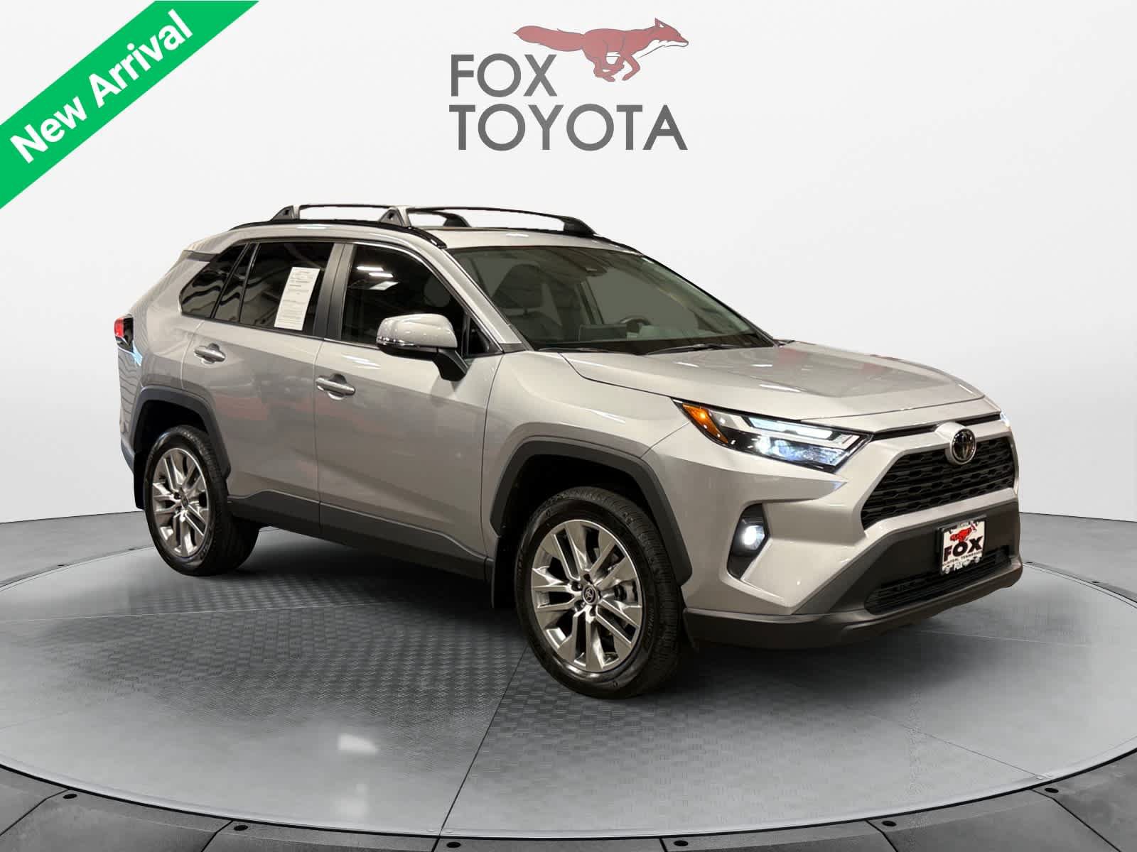 Used 2023 Toyota RAV4 XLE Premium FWD image 8
