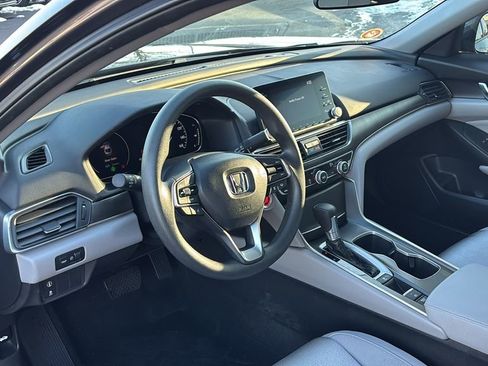 Used 2018 Honda Accord LX image 23