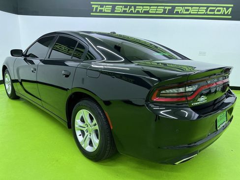 Used 2021 Dodge Charger SXT w/ Leather Interior Group RWD image 7