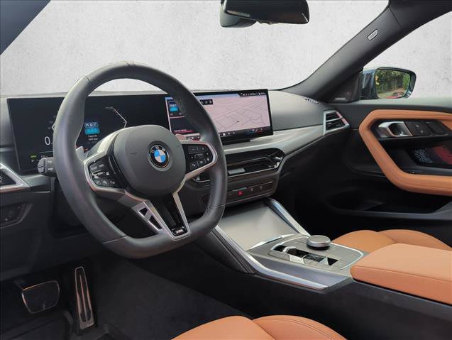 Used 2025 BMW 230i Coupe w/ M Sport Package RWD image 9