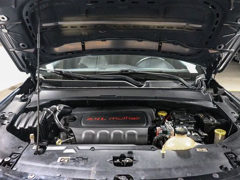 Used 2018 Jeep Compass Limited w/ Navigation Group FWD image 27