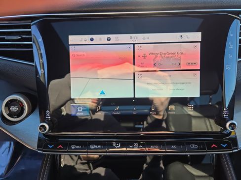 Used 2023 Jeep Wagoneer Series II image 24