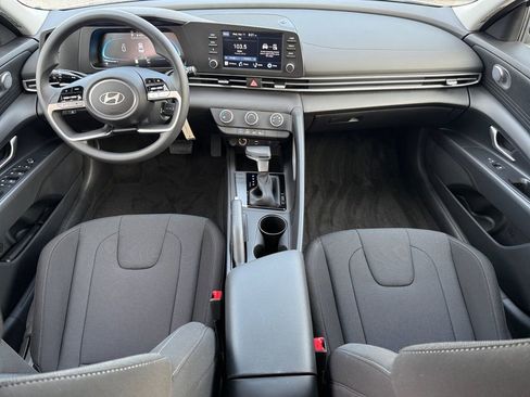 New 2026 Hyundai Elantra SE image 12