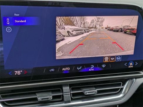 New 2026 Chevrolet Equinox EV LT image 19