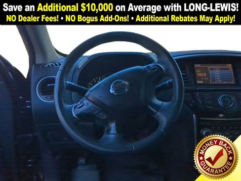 Used 2015 Nissan Pathfinder SV image 18