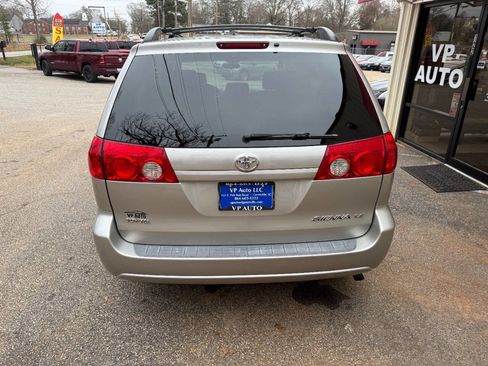 Used 2006 Toyota Sienna LE image 5