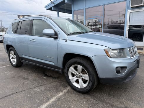 Used 2014 Jeep Compass Latitude AWD/4WD image 7