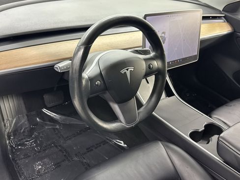 Used 2018 Tesla Model 3 Long Range RWD image 13