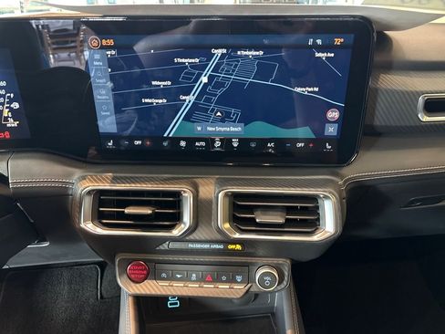 Used 2025 Ford Mustang GT Premium w/ GT Performance Package image 24