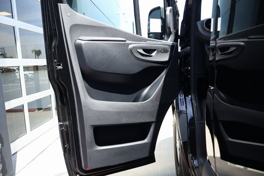New 2026 Mercedes-Benz Sprinter 2500 image 7