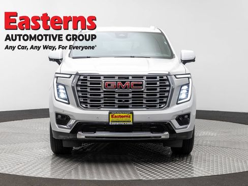 Used 2025 GMC Yukon XL Denali AWD/4WD image 2