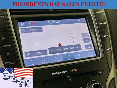 Used 2020 Lincoln Nautilus Reserve w/ Equipment Group 201A image 13