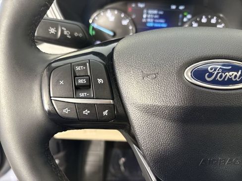 Used 2022 Ford Escape SEL image 12