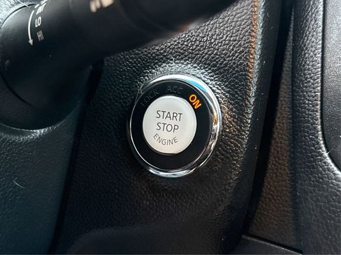 Used 2014 INFINITI Q60 Journey w/ Premium Package image 27