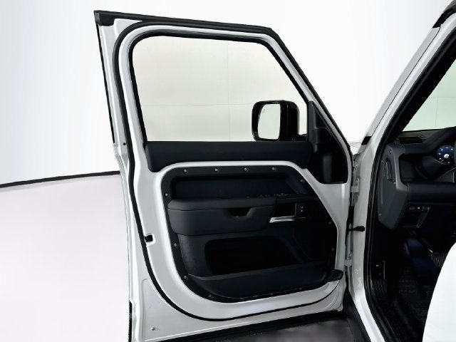 New 2026 Land Rover Defender 110 S AWD/4WD image 11