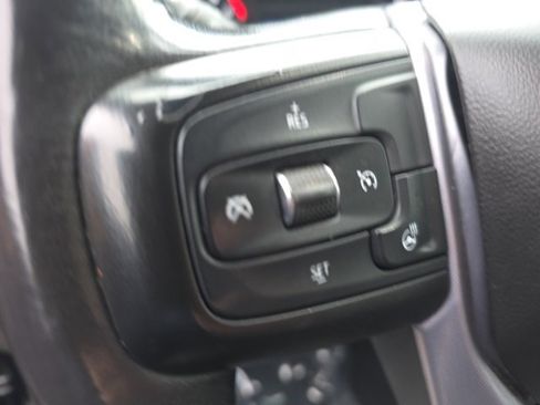 Used 2020 GMC Sierra 1500 SLE w/ SLE Value Package image 16