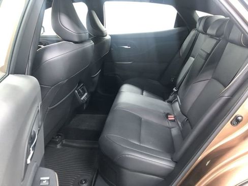 Used 2023 Toyota Crown Platinum image 26