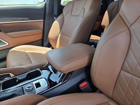Used 2025 Kia Telluride SX X-Line AWD/4WD image 31