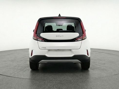 Used 2025 Kia Soul LX w/ LX Technology Package FWD image 7