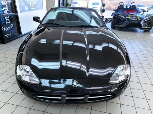 Used 2000 Jaguar XK8 Convertible image 3