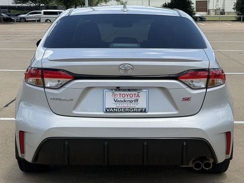 Used 2023 Toyota Corolla SE FWD image 5