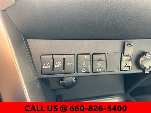 Used 2018 Toyota RAV4 Limited AWD/4WD image 20
