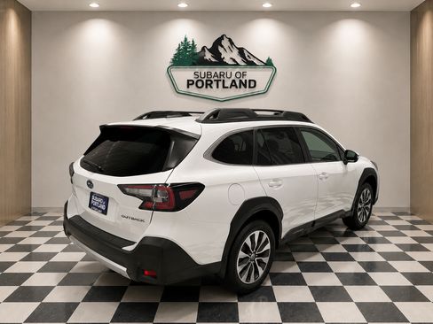 Used 2024 Subaru Outback Limited w/ Popular Package #2 AWD/4WD image 3
