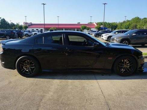 Used 2018 Dodge Charger R/T Scat Pack w/ Dynamics Package RWD image 23