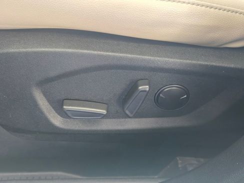 Used 2022 Ford Edge SEL w/ Convenience Package image 12