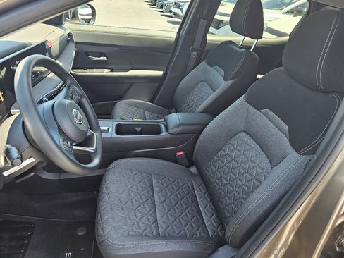 Used 2026 Nissan Kicks SV w/ Cold Weather Package FWD image 16