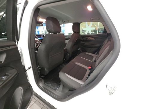 New 2025 Chevrolet TrailBlazer LT w/ Convenience Package image 25