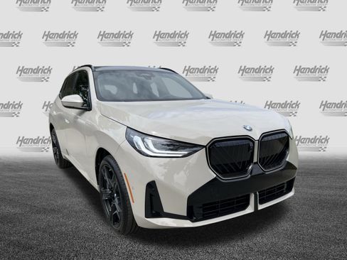 Used 2026 BMW X3 xDrive30i w/ Premium Package AWD/4WD image 2