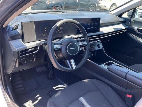 Used 2025 Hyundai Sonata SEL FWD image 28