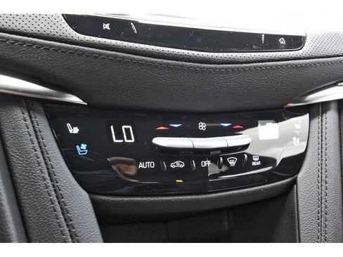 New 2026 Cadillac XT5 Sportv w/ LPO, Onyx Lite Package AWD/4WD image 18