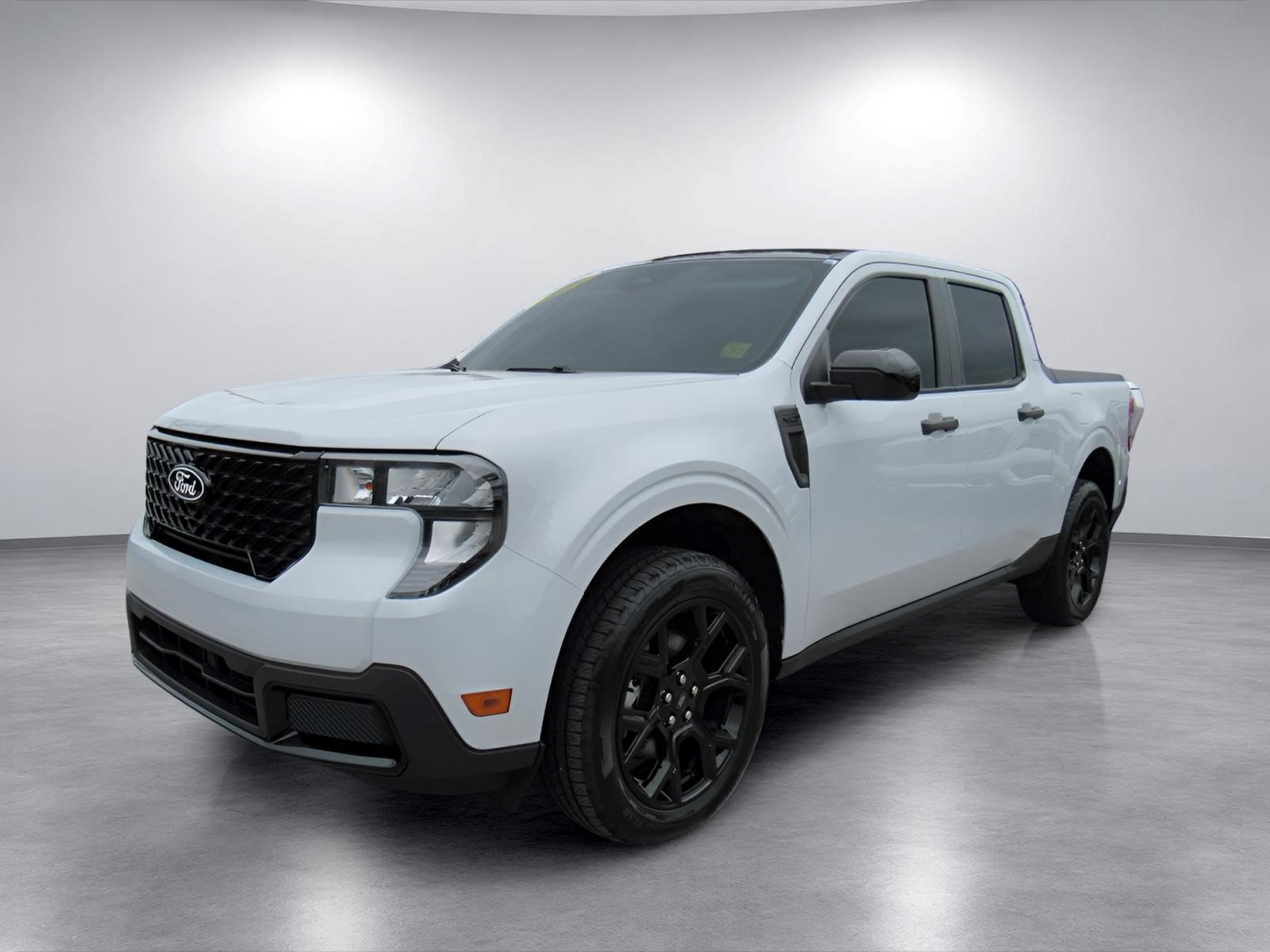 Used 2025 Ford Maverick XLT w/ Black Appearance Package AWD/4WD image 3