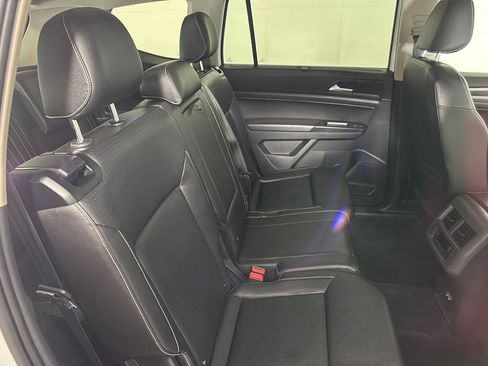 Used 2021 Volkswagen Atlas SE w/ Panoramic Sunroof Package AWD/4WD image 18