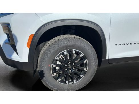 New 2026 Chevrolet Traverse Z71 w/ Driver Confidence Package image 27