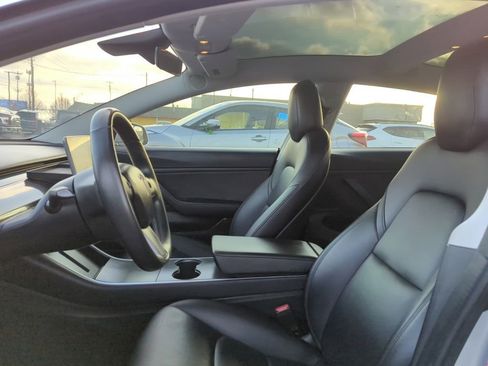 Used 2018 Tesla Model 3 Long Range image 6