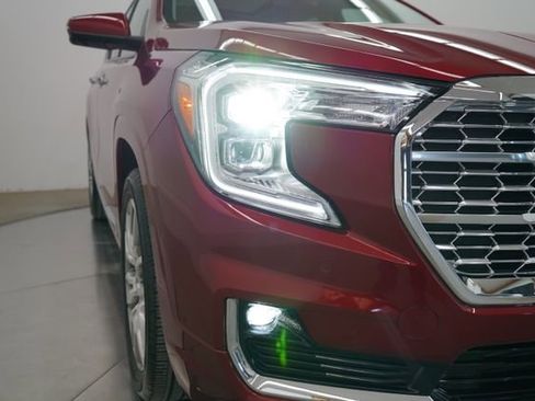 Used 2024 GMC Terrain Denali w/ Denali Premium Package AWD/4WD image 64