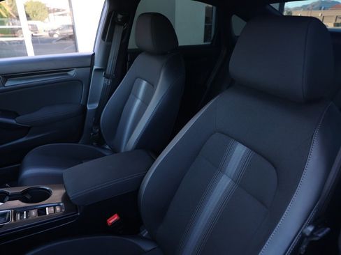 Used 2024 Honda Civic Sport image 15