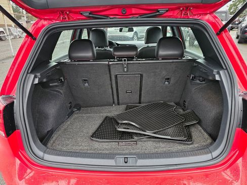 Used 2015 Volkswagen Golf image 13