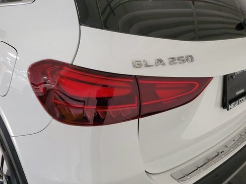 Used 2025 Mercedes-Benz GLA 250 4MATIC image 30