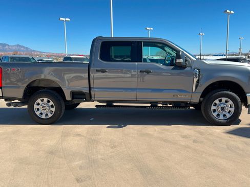 Used 2024 Ford F250 XLT image 6